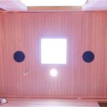 Dewello® Infrarotkabine Infrarotsauna Pierson 160x105 für 2-3 Personen aus Hemlock Holz mit Vollspektrumstrahler, Bodenstrahler, LED-Farblicht, Bluetooth, FM,MP3,USB