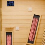 Dewello® Infrarotkabine Infrarotsauna Palermo 135x120 für 1-2 Personen aus Hemlockholz, Vollspektrumstrahler, Bodenstrahler, LED-Farblicht und Beleuchtung, Bluetooth