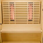Dewello® Infrarotkabine Infrarotsauna Palermo 135x120 für 1-2 Personen aus Hemlockholz, Vollspektrumstrahler, Bodenstrahler, LED-Farblicht und Beleuchtung, Bluetooth