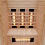 Dewello® Infrarotkabine Infrarotsauna Hyder 115x105 für 1-2 Personen aus Hemlock Holz mit Vollspektrumstrahler, LED-Farblicht, Bluetooth, FM,MP3,USB